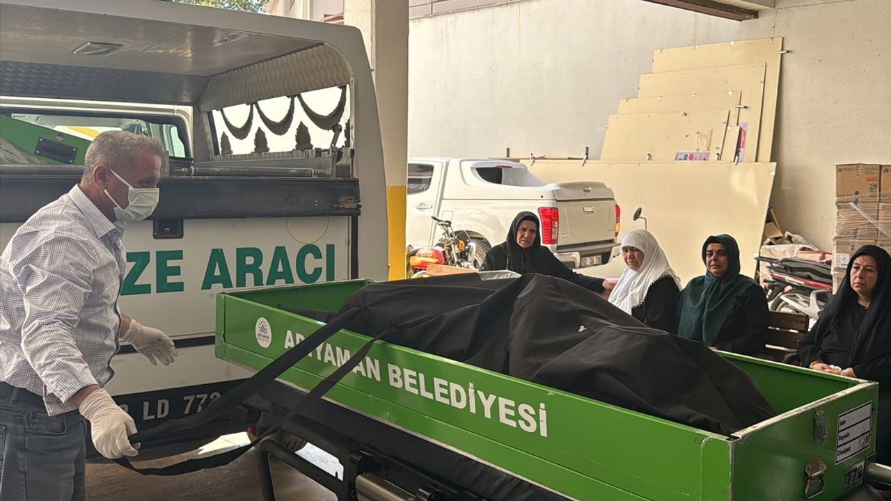 Adıyaman'da Baraj Gölü Kenarında Erkek Cesedi Bulundu