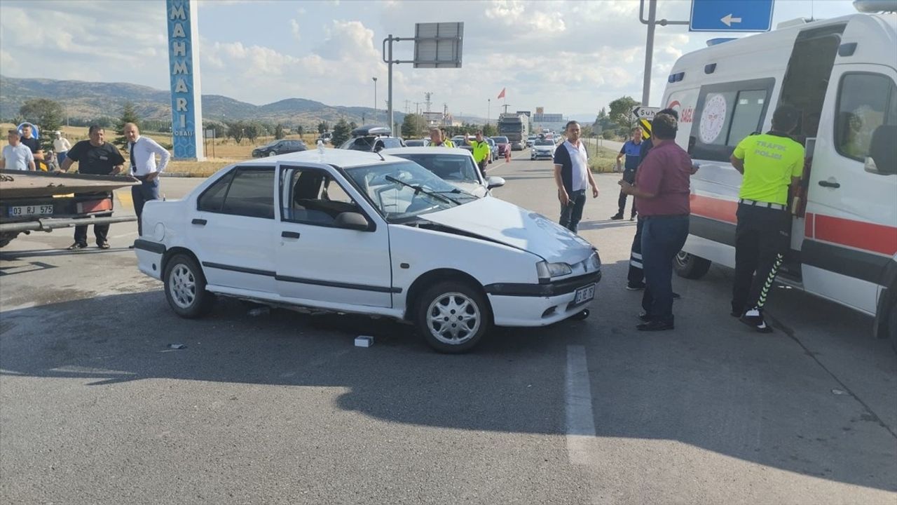 Afyonkarahisar'da Kaza: 7 Yaralı