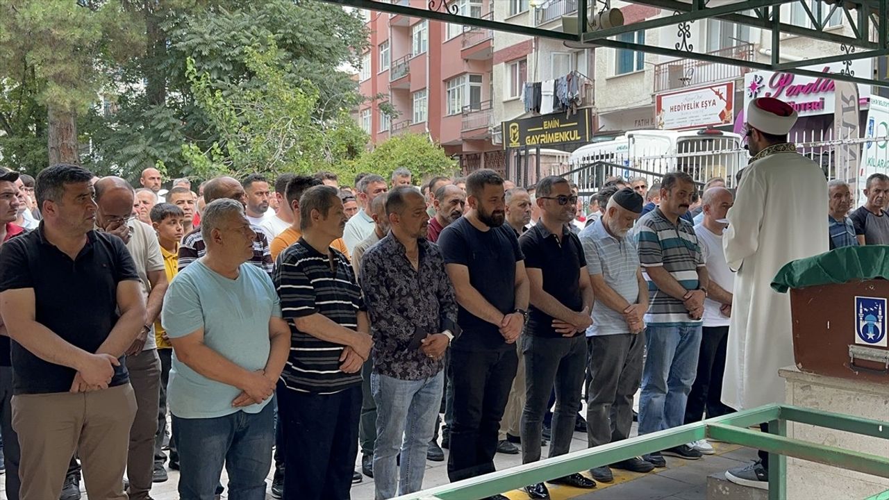 Ankara'da Stajyer Öğrenci Trajik Bir Kaza Sonucu Hayatını Kaybetti