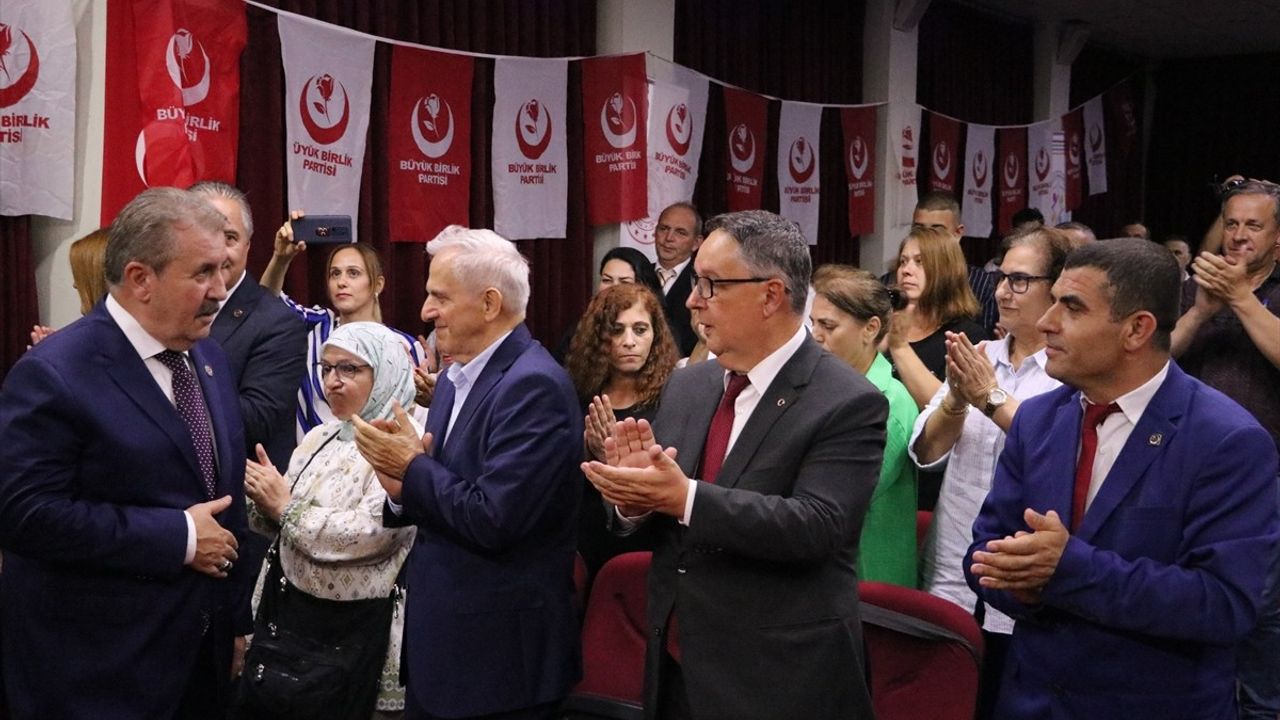 BBP Genel Başkanı Destici'den Sokak Köpekleri Üzerine Açıklamalar