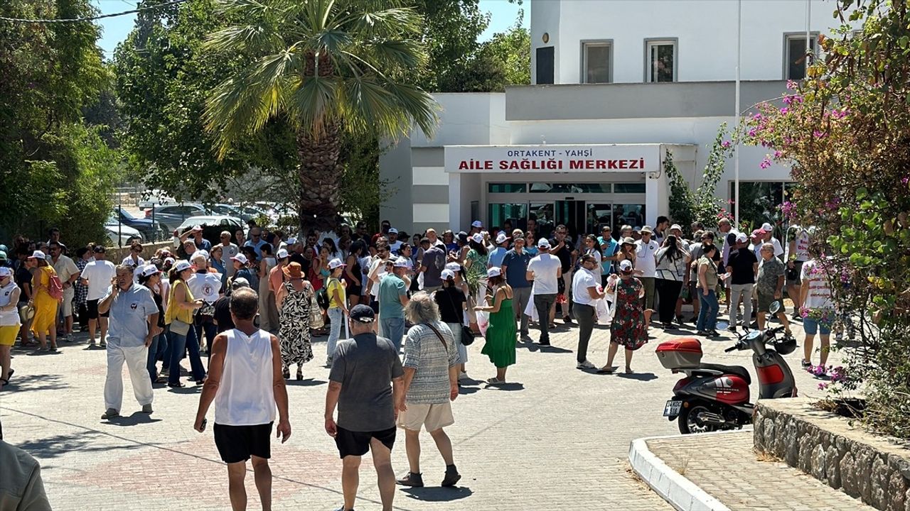 Bodrum'da Doktor Şiddetine Karşı Protesto Düzenlendi