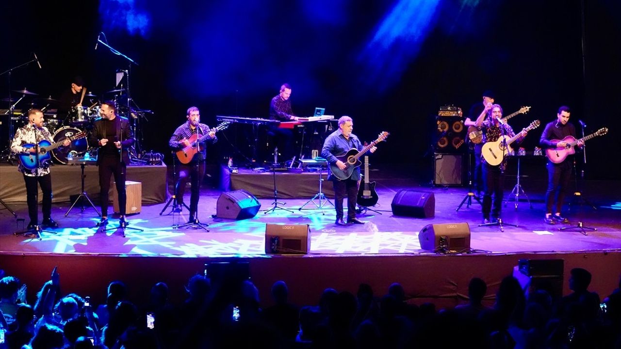 Gipsy Kings, Harbiye'de Unutulmaz Bir Konser Verdi