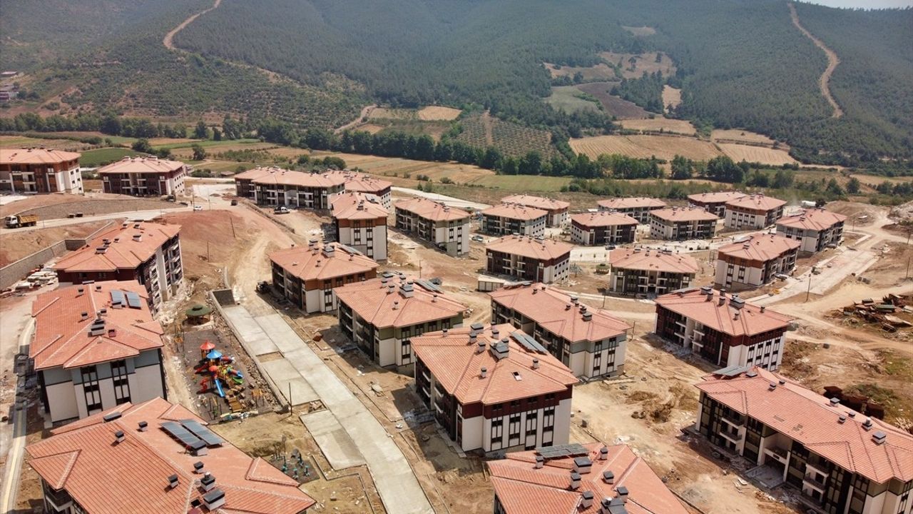 Hasanbeyli'deki Deprem Konutları Yakında Tamamlanıyor