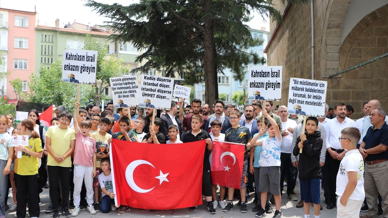 İç Anadolu'da Netanyahu'nun Konuşması Protesto Edildi