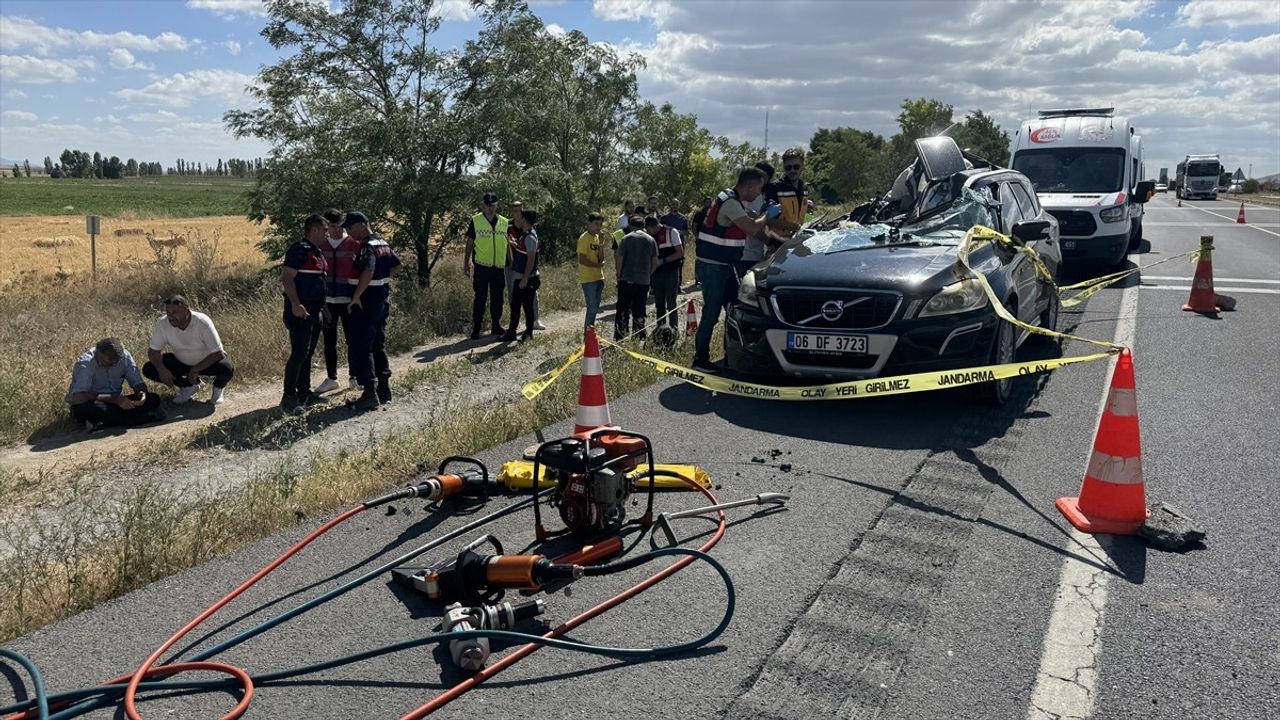 Kayseri'de Trajik Trafik Kazası: İki Kız Kardeş Hayatını Kaybetti