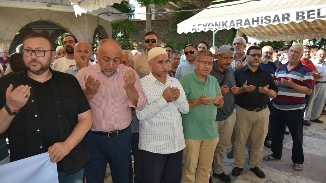 Konya'da İsmail Heniyye için Gıyabi Cenaze Namazı Kılındı