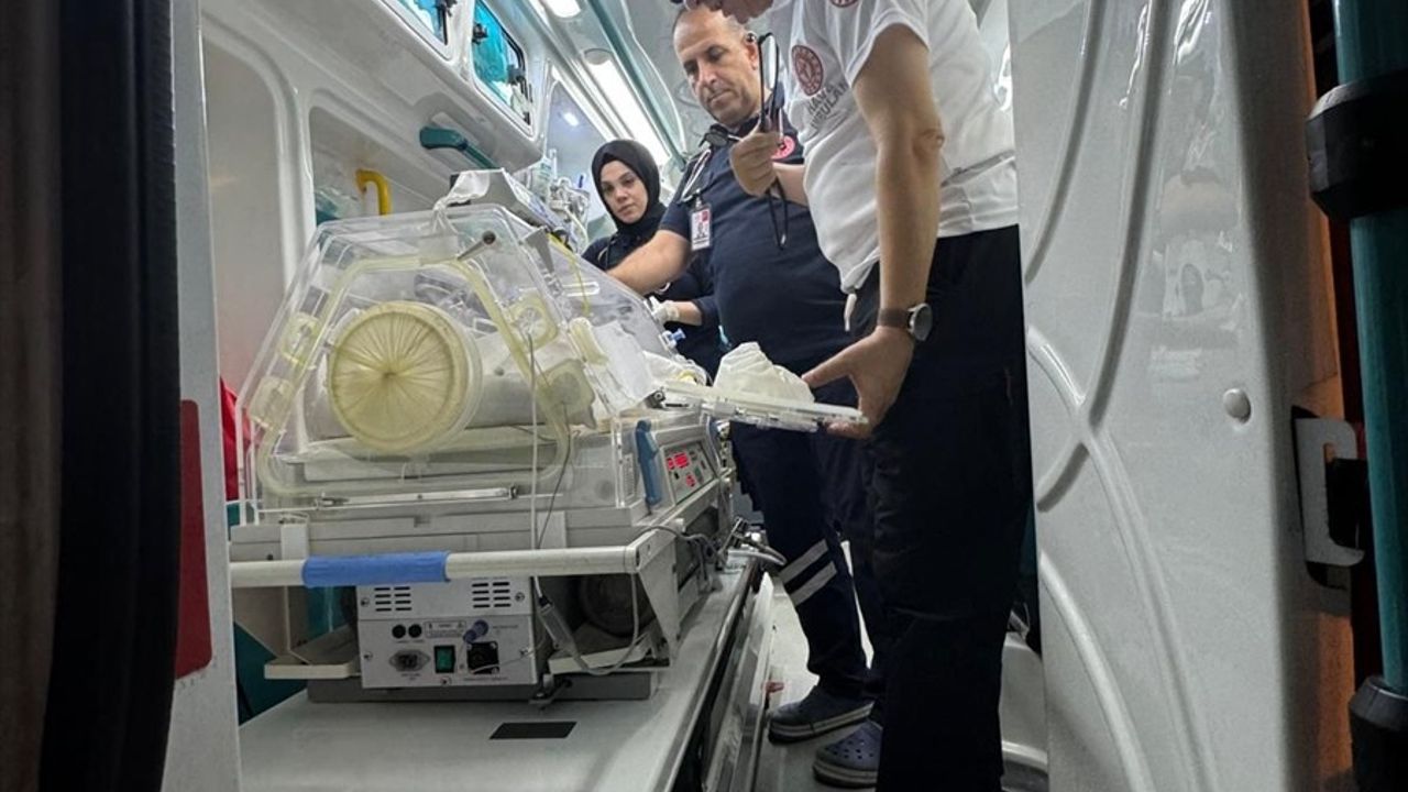 Mardin'de Solunum ve Kalp Rahatsızlığı Olan Bebek, Konya'ya Uçakla Nakledildi