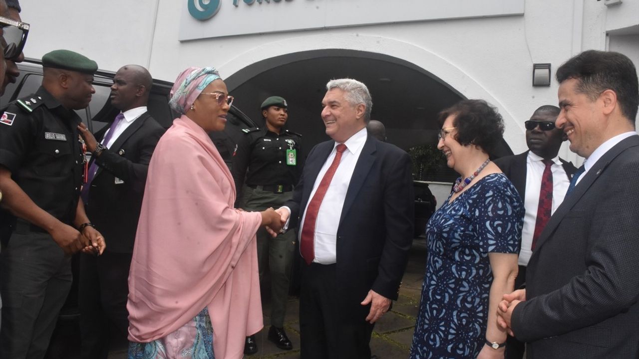 Oluremi Tinubu'nun Yunus Emre Enstitüsü Ziyareti