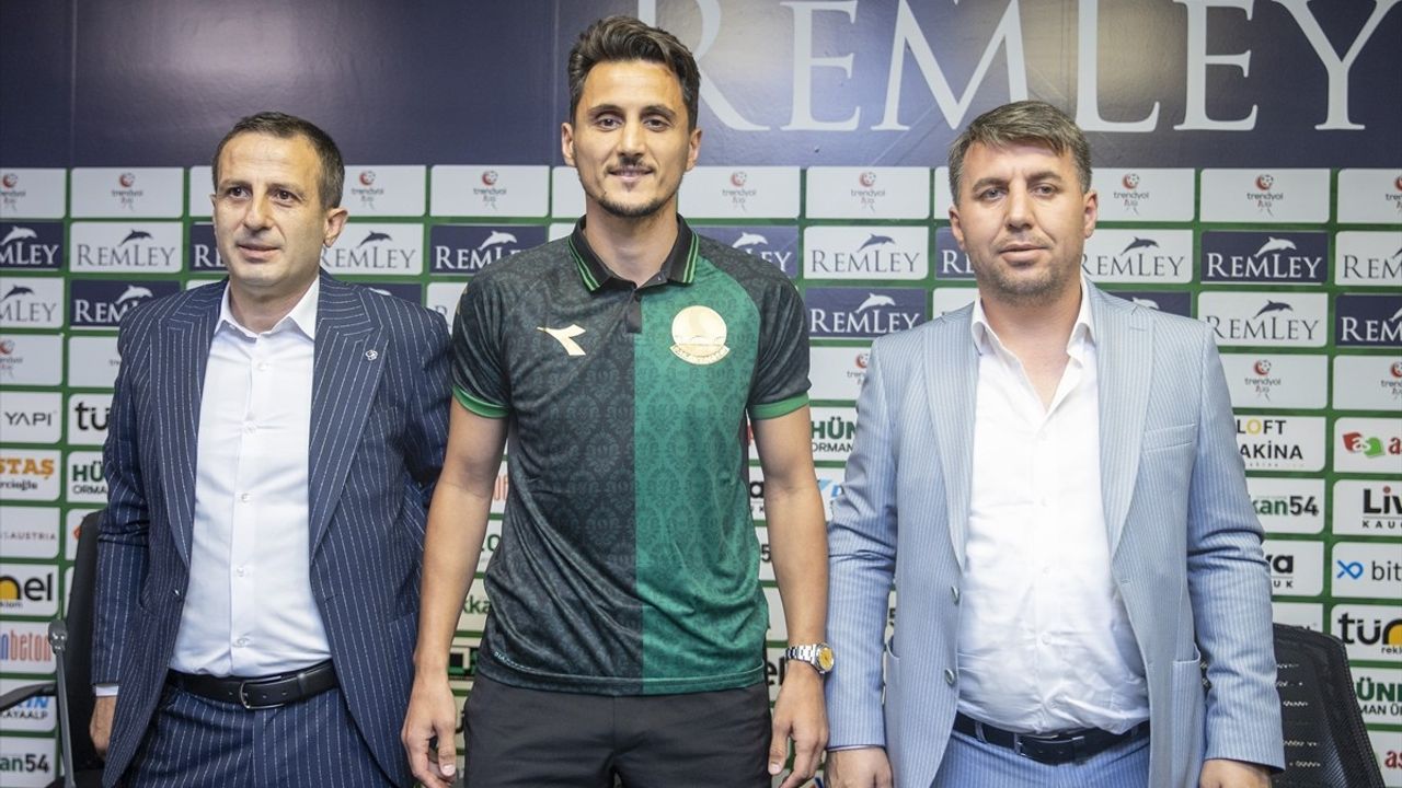 Sakaryaspor, Mustafa Pektemek İle Anlaştı