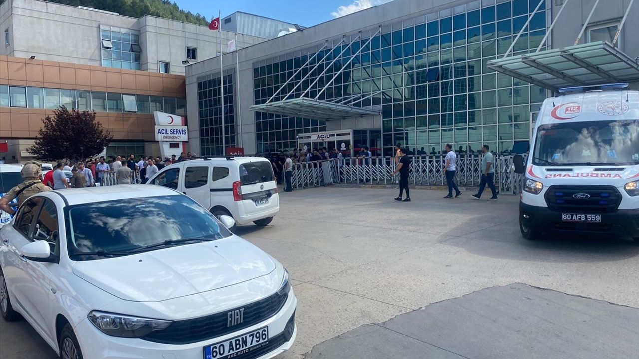 Tokat'ta Muhtarlar Arasında Kanlı Çatışma: 1 Ölü, 2 Yaralı