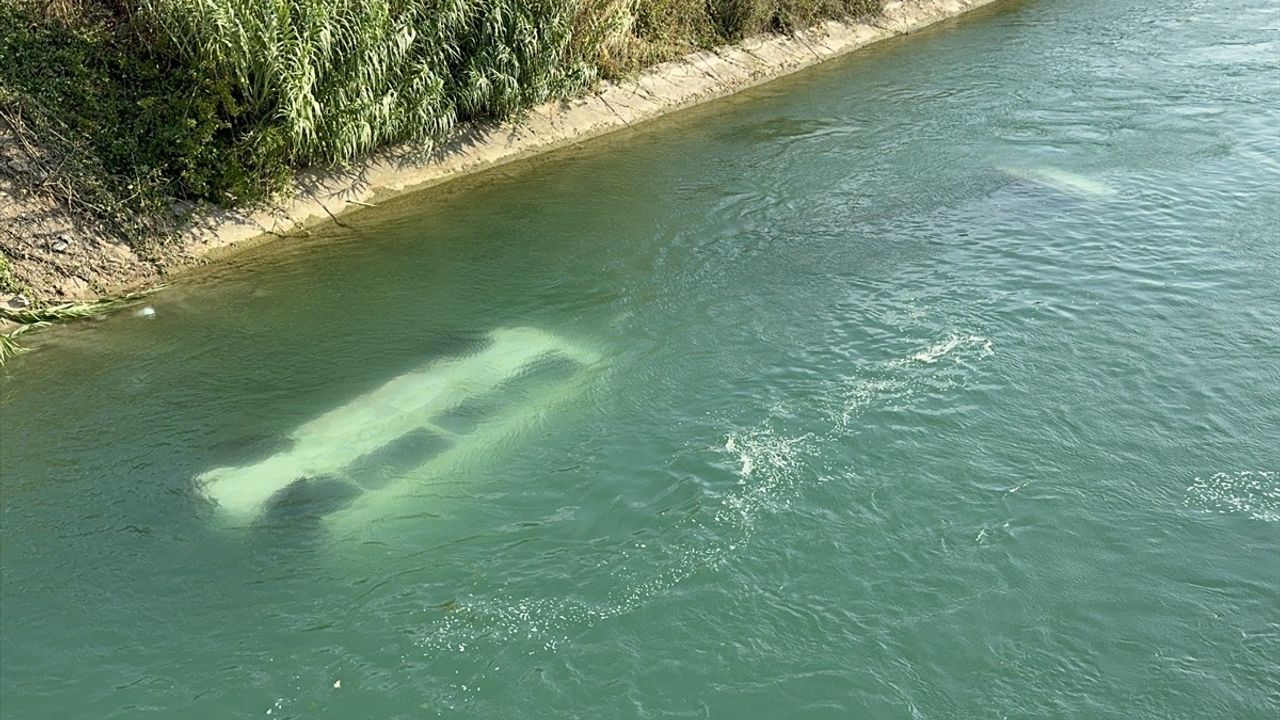 Adana'da Zincirleme Trafik Kazası: 2 Yaralı