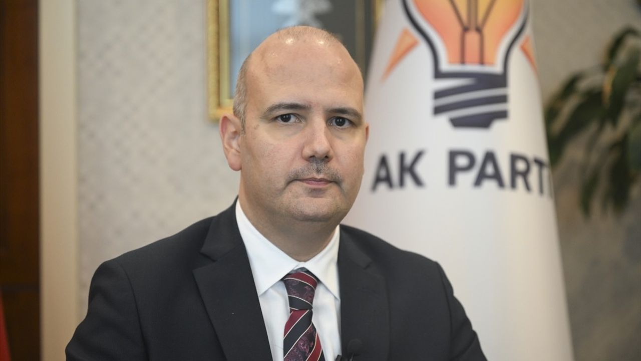 AK Parti Genel Başkan Yardımcısı İleri: Sosyal Medya Mecraları Ülke Kanunlarına Uymalı