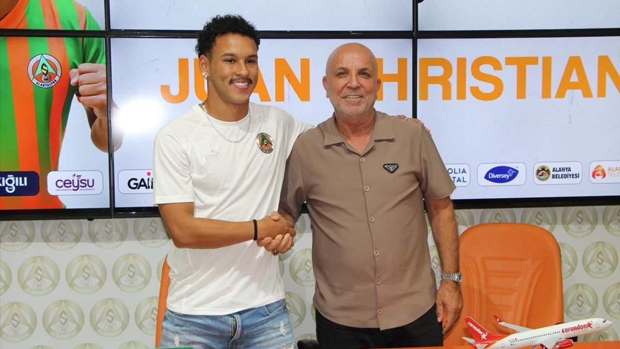 Alanyaspor, Rony Lopes ve Juan Christian ile Sözleşme İmzaladı