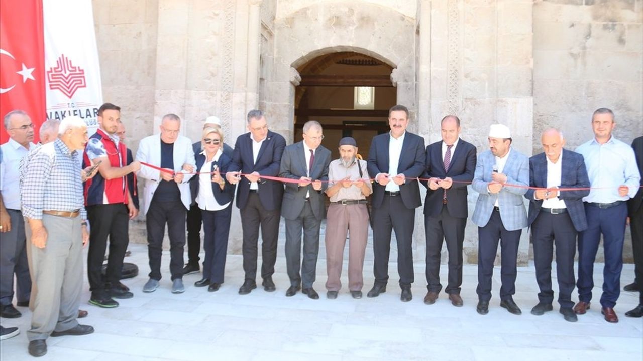 Amasya'daki Burmalı Minare Camisi Yeniden İbadete Açıldı