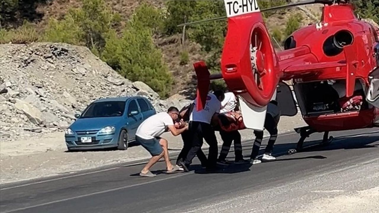 Antalya'da Kanyonda Düşen Tatilciyi Ambulans Helikopter Kurtardı