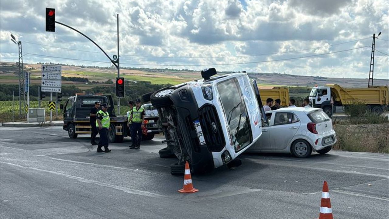 Arnavutköy'de Zincirleme Kaza: 4 Yaralı