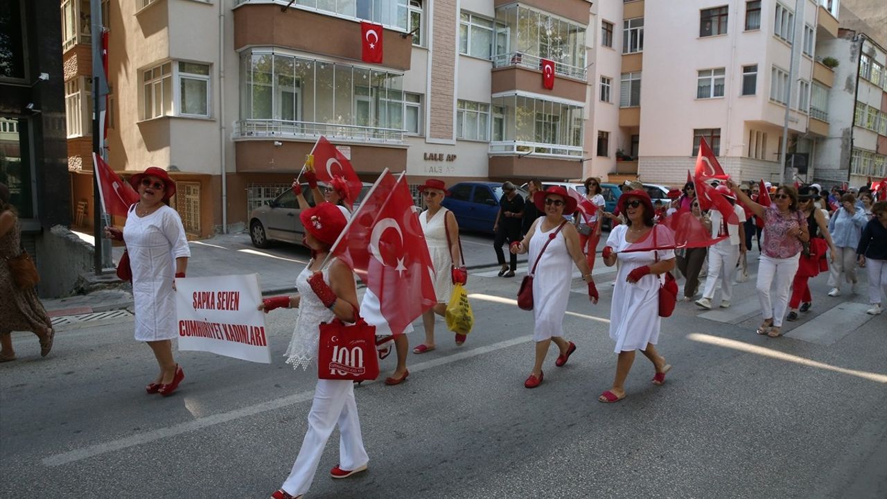 Atatürk'ün Kastamonu'ya Gelişi ve Şapka İnkılabı Kutlamaları