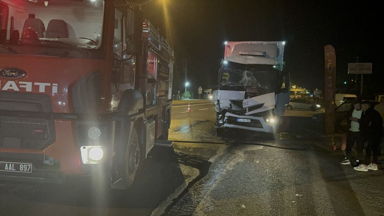 Bolu Dağı'nda Freni Tutmayan Tır, Takside Yaralanmalara Neden Oldu