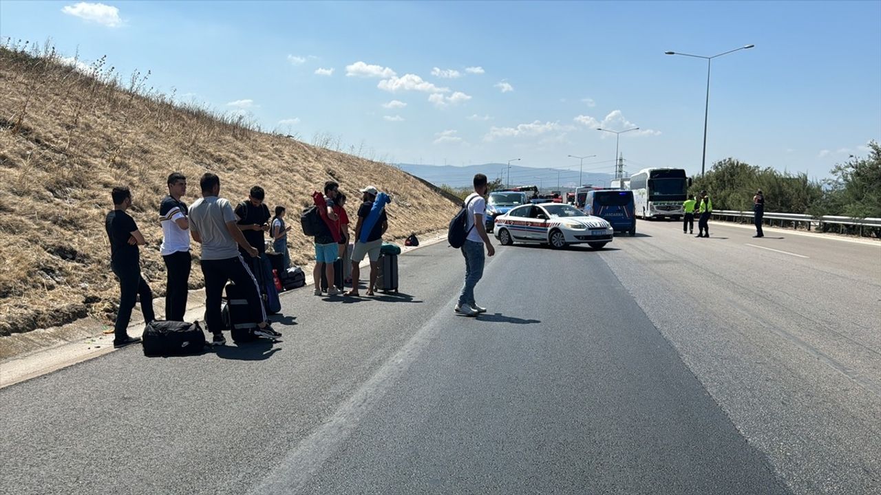 Bursa'da Seyir Halindeki Yolcu Otobüsü Yangını