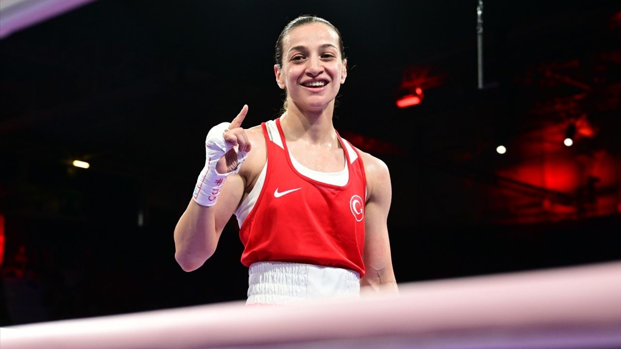 Buse Naz Çakıroğlu Paris 2024 Olimpiyatlarında Çeyrek Finale Yükseldi