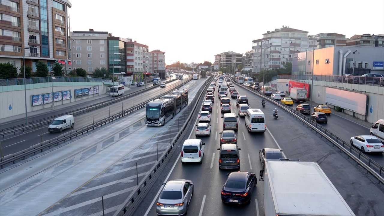 Cennet Mahallesi Durağı Yeniden Hizmete Açıldı