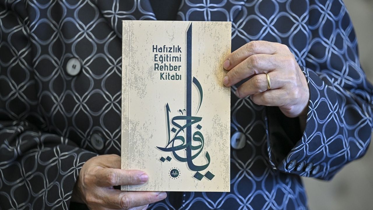 Diyanet, Hafızlık Eğitimi İçin Yeni Rehber Kitap Yayınladı