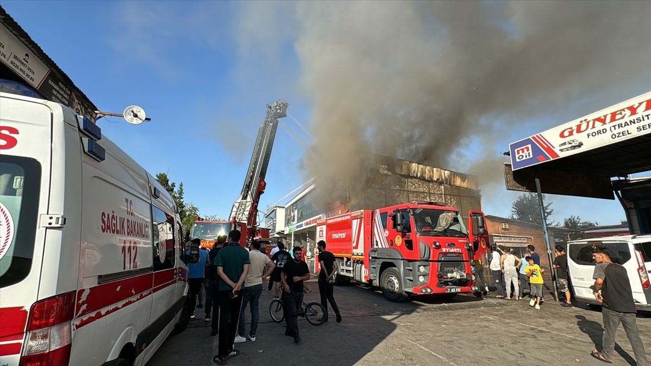 Diyarbakır 2. Sanayi Sitesi'nde Yangın Çıktı