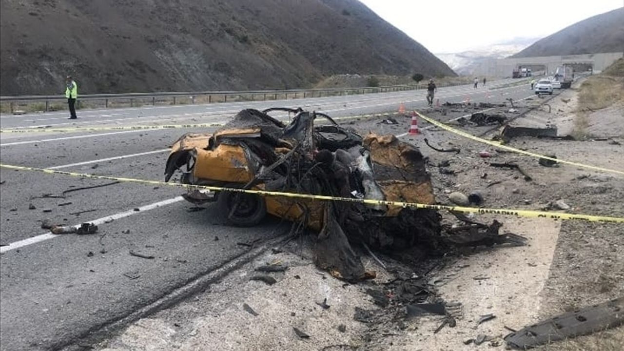 Erzincan'da Feci Kaza: 4 Ölü, 2 Yaralı