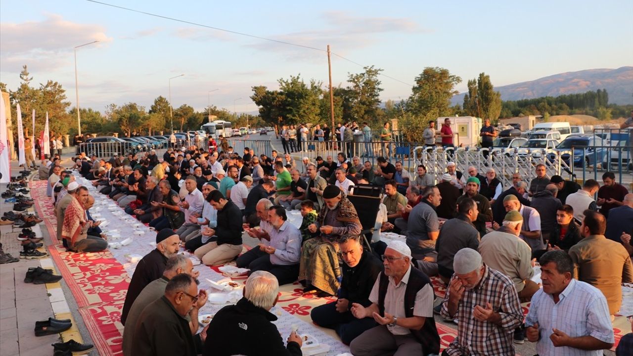 Erzincan'da Terzibaba Günü Coşkuyla Kutlandı