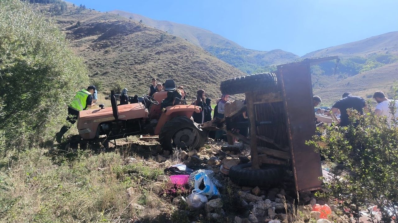 Erzurum'da Traktör Kazası: 11 Yaralı