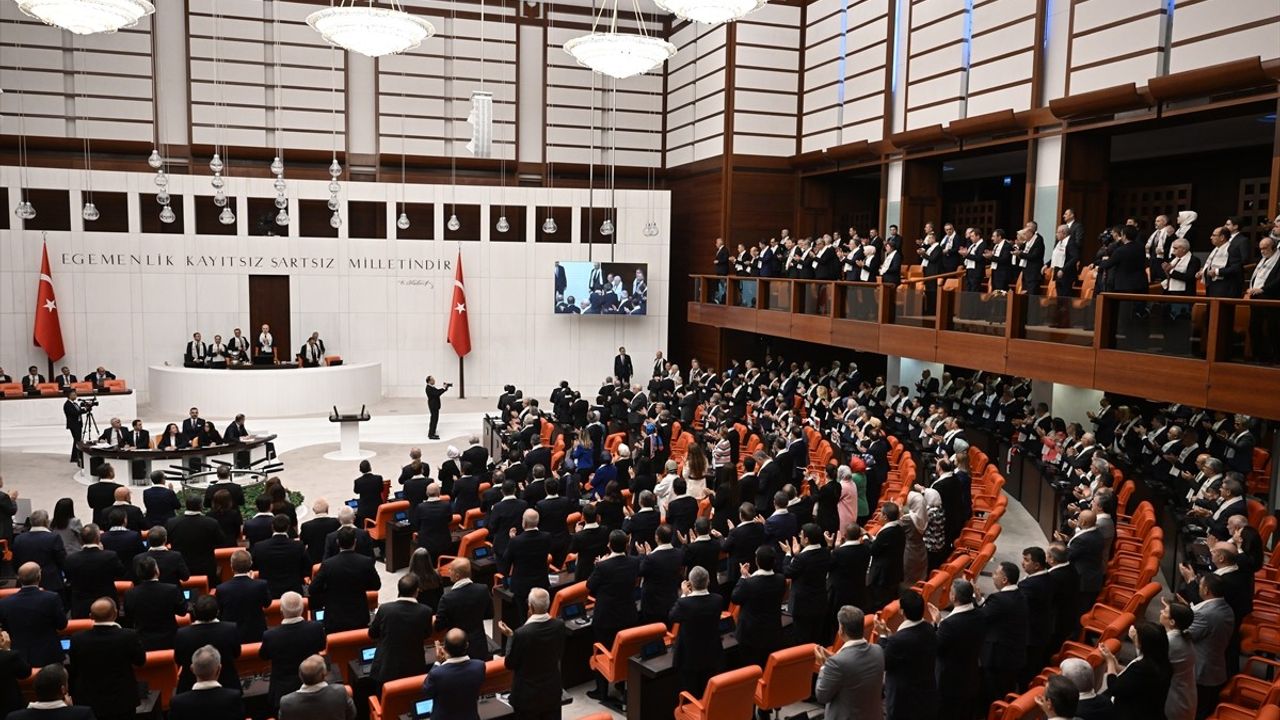 Filistin Devlet Başkanı Abbas'ın TBMM Genel Kuruluna Katılımı