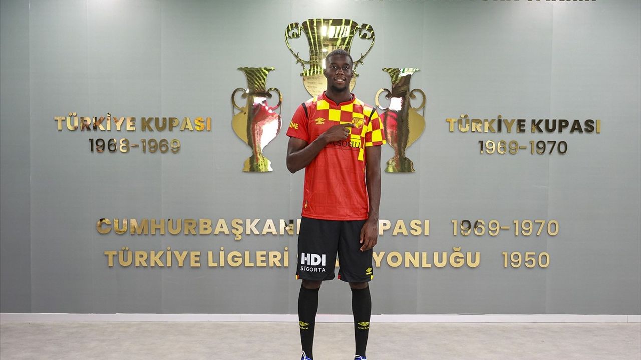 Göztepe, Malcom Bokele ile Sözleşme İmzaladı