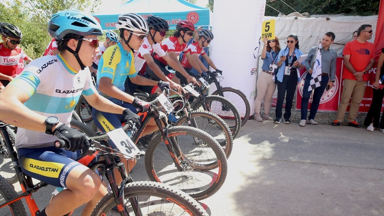 Hakkari'de Uluslararası MTB Cup XCO Şampiyonası Gerçekleşti