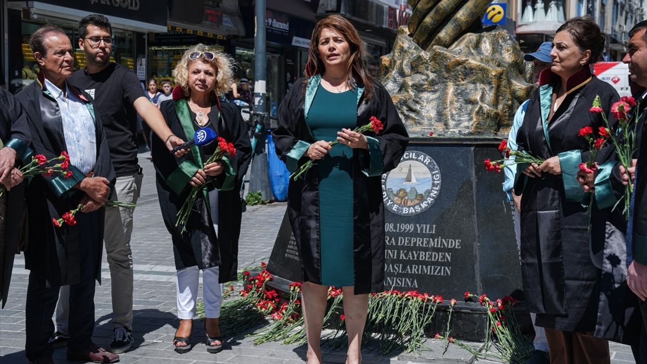 İstanbul Barosu, 17 Ağustos Depremini Andı