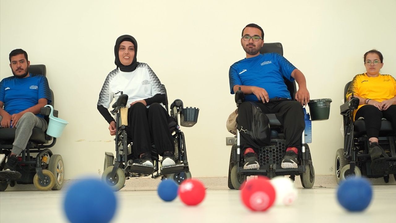 Kas Hastası Sporcular Boccia ile Hayata Bağlanıyor