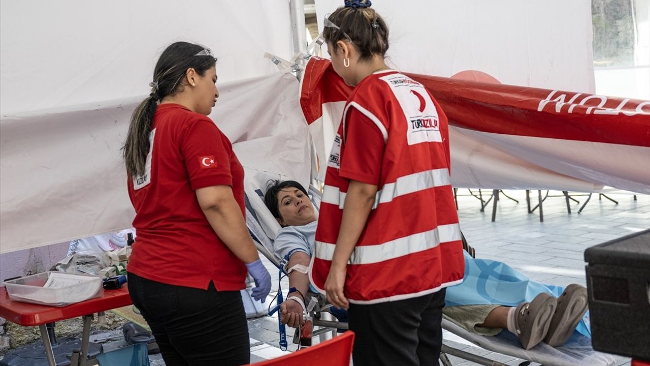 Kasımpaşa'da Marmara Depremini Anma ve Kan Bağışı Etkinliği Düzenlendi