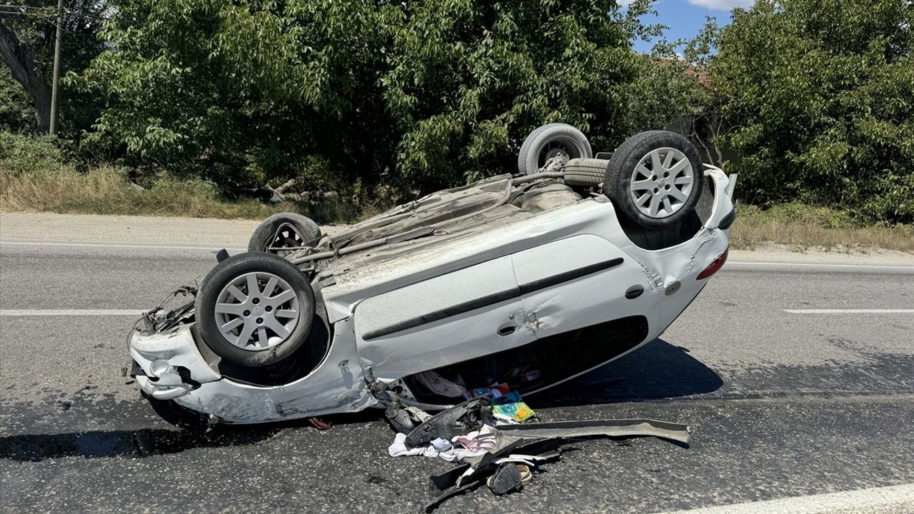 Kastamonu'da Araç Devrildi: 4 Yaralı