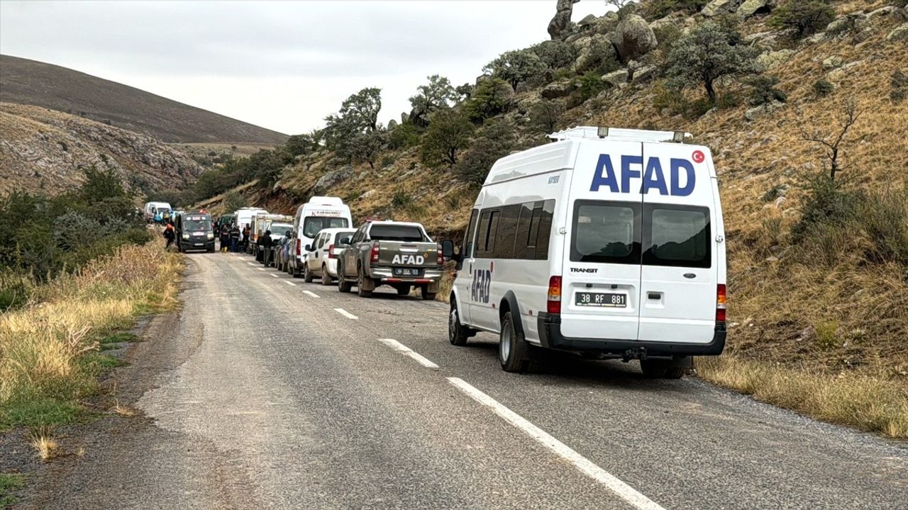 Kayseri'de Sel Faciası: Kayıp Kişi İçin Arama Çalışmaları Devam Ediyor