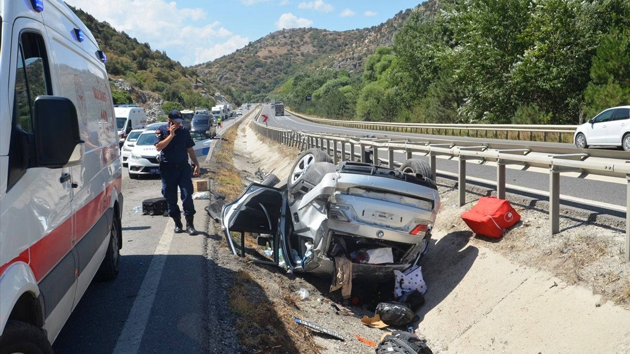 Kütahya'da Zincirleme Trafik Kazası: 6 Yaralı