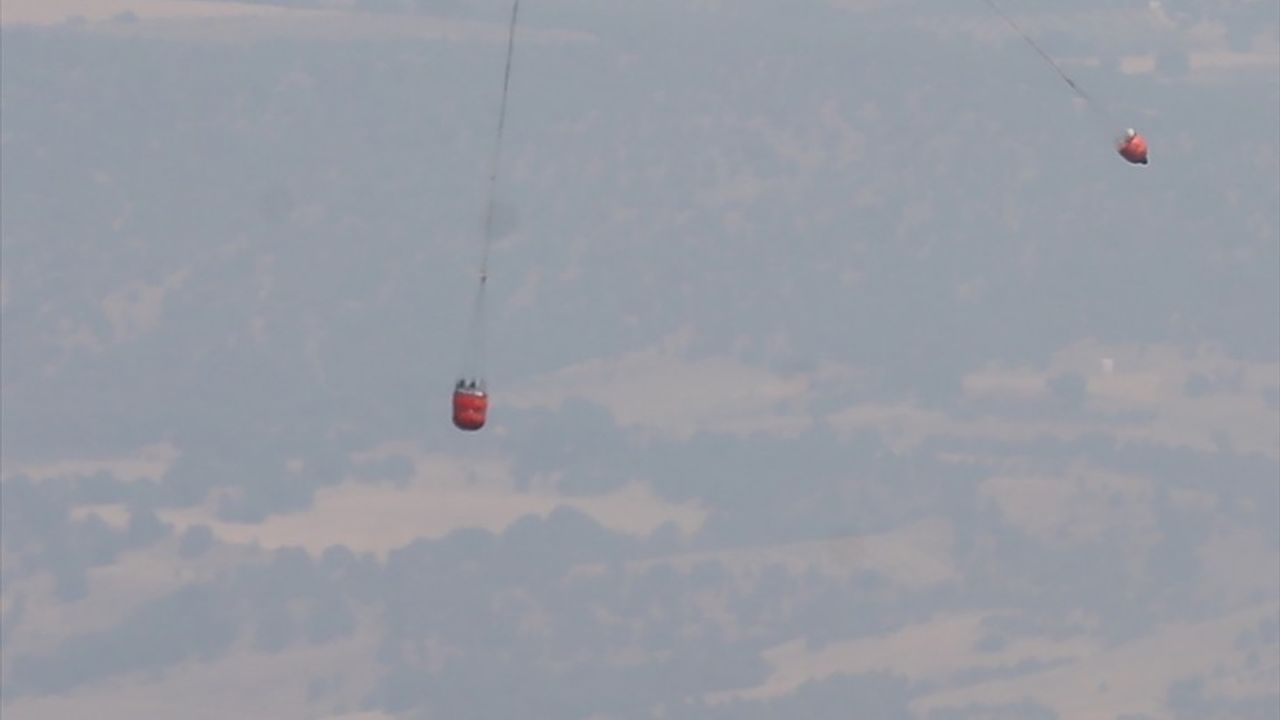 Manisa'daki Orman Yangınlarına Devam Eden Müdahale