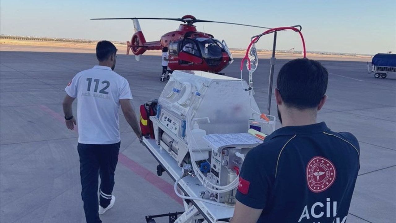 Mardin'de Ambulans Helikopter ile Bebek Nakli