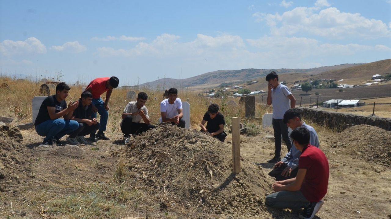 Muş'ta Baraj Gölünde Boğulma Olayı: 5 Kişi Defnedildi