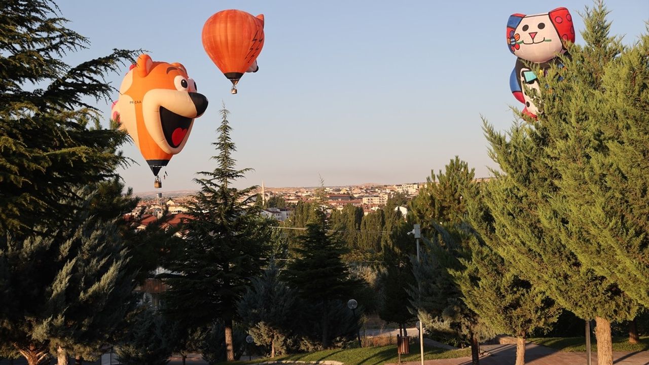 Nevşehir Kültür Yolu Festivali'nde Figürlü Sıcak Hava Balonları Rüzgarı