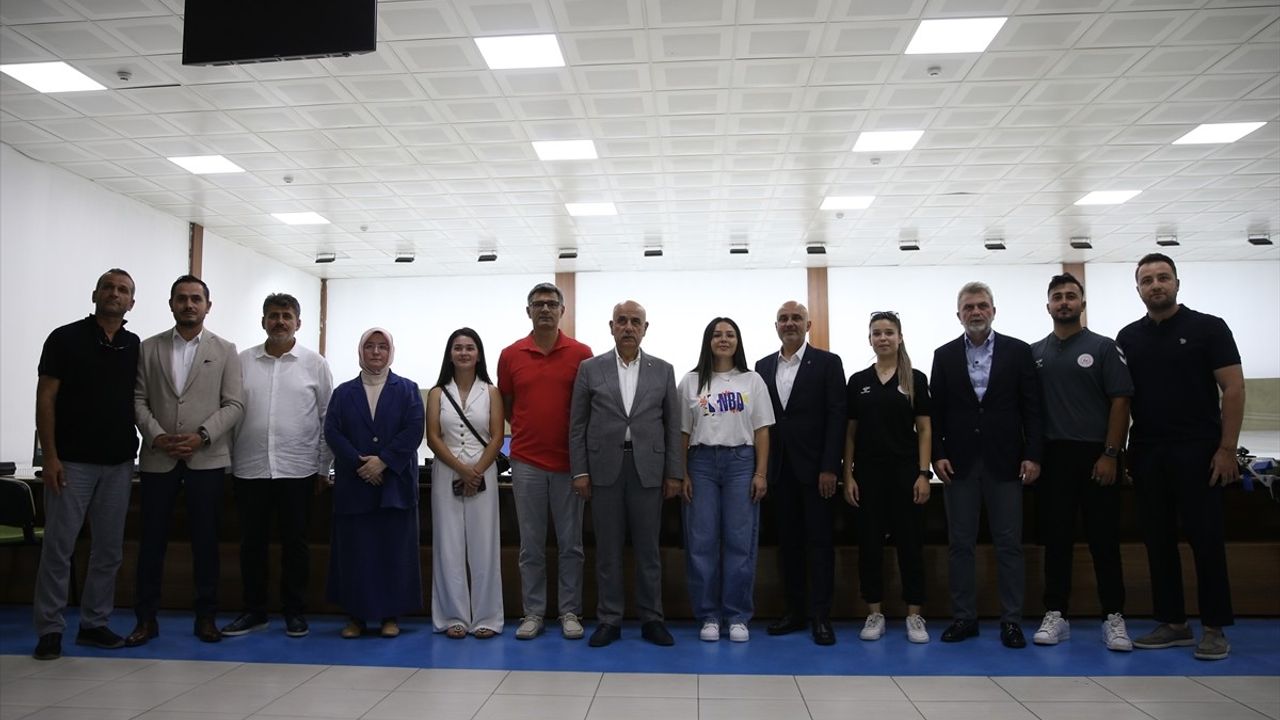 Olimpiyat İkincisi Dikeç, Kahramanmaraş'ta Ziyaretler Gerçekleştirdi