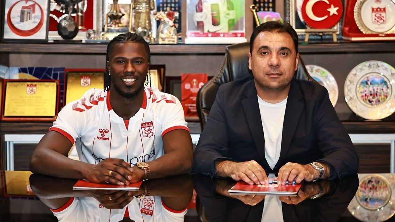 Sivasspor, Keita Balde ile Anlaştı