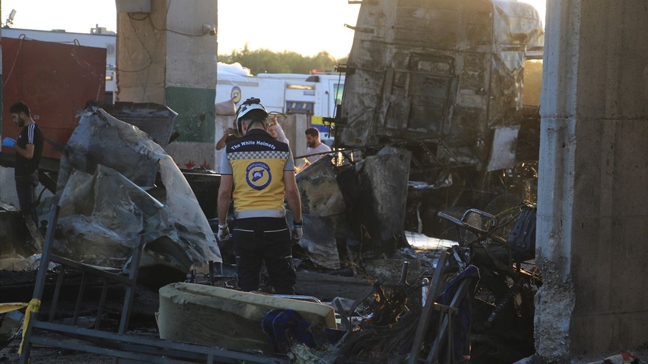 Suriye'nin Azez İlçesinde Bombalı Saldırı: 9 Ölü, 14 Yaralı