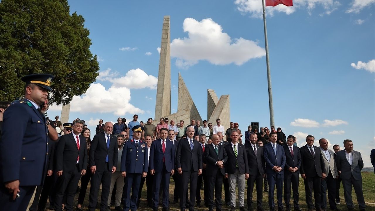 TBMM Başkanı Kurtulmuş, Büyük Taarruz ve Zafer Haftası Etkinliklerine Katıldı