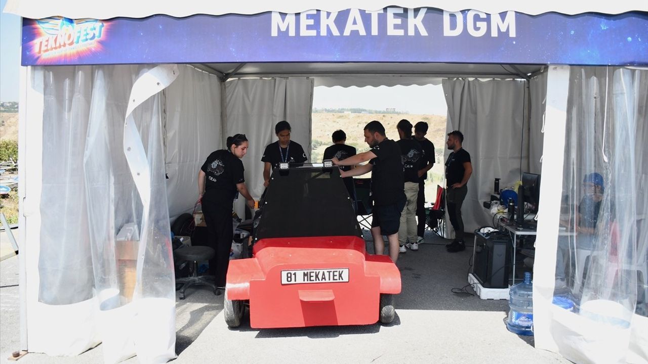 TEKNOFEST 2023: Robotaksi Yarışması Türkiye'de Başladı