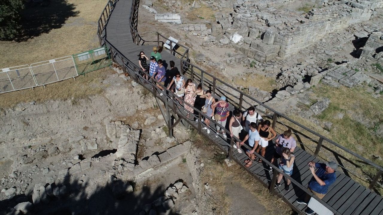 Troya Antik Kenti'nde Yeni Keşifler: Saray ve Agora Gün Işığına Çıkıyor