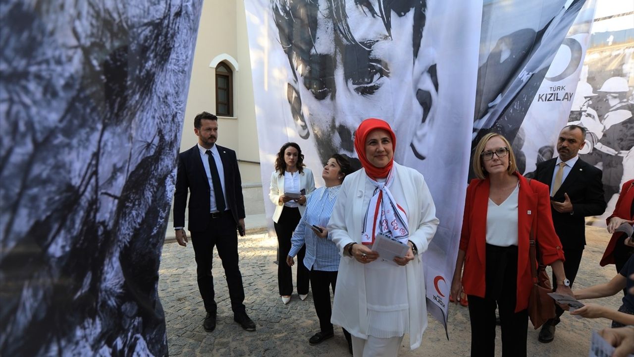 Türk Kızılay'dan Dünya İnsani Yardım Günü'ne Özel Sergi